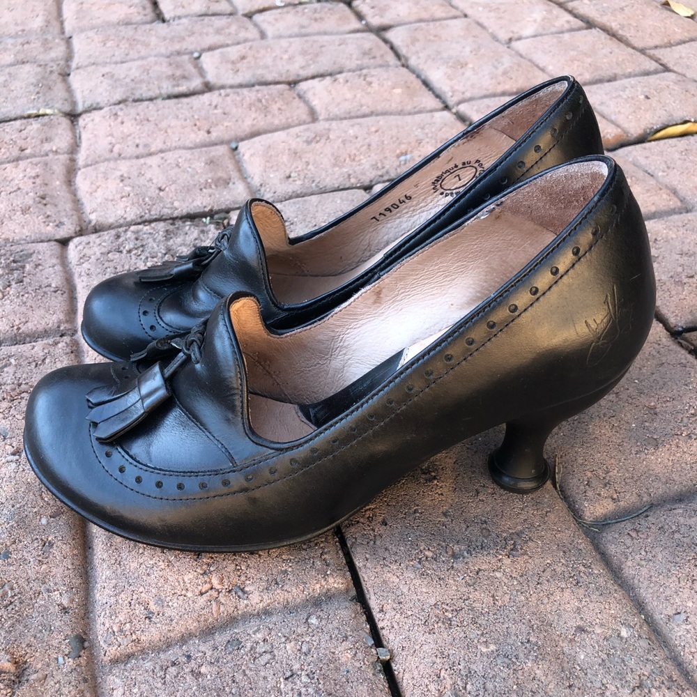 Black John Fluevog heels!
